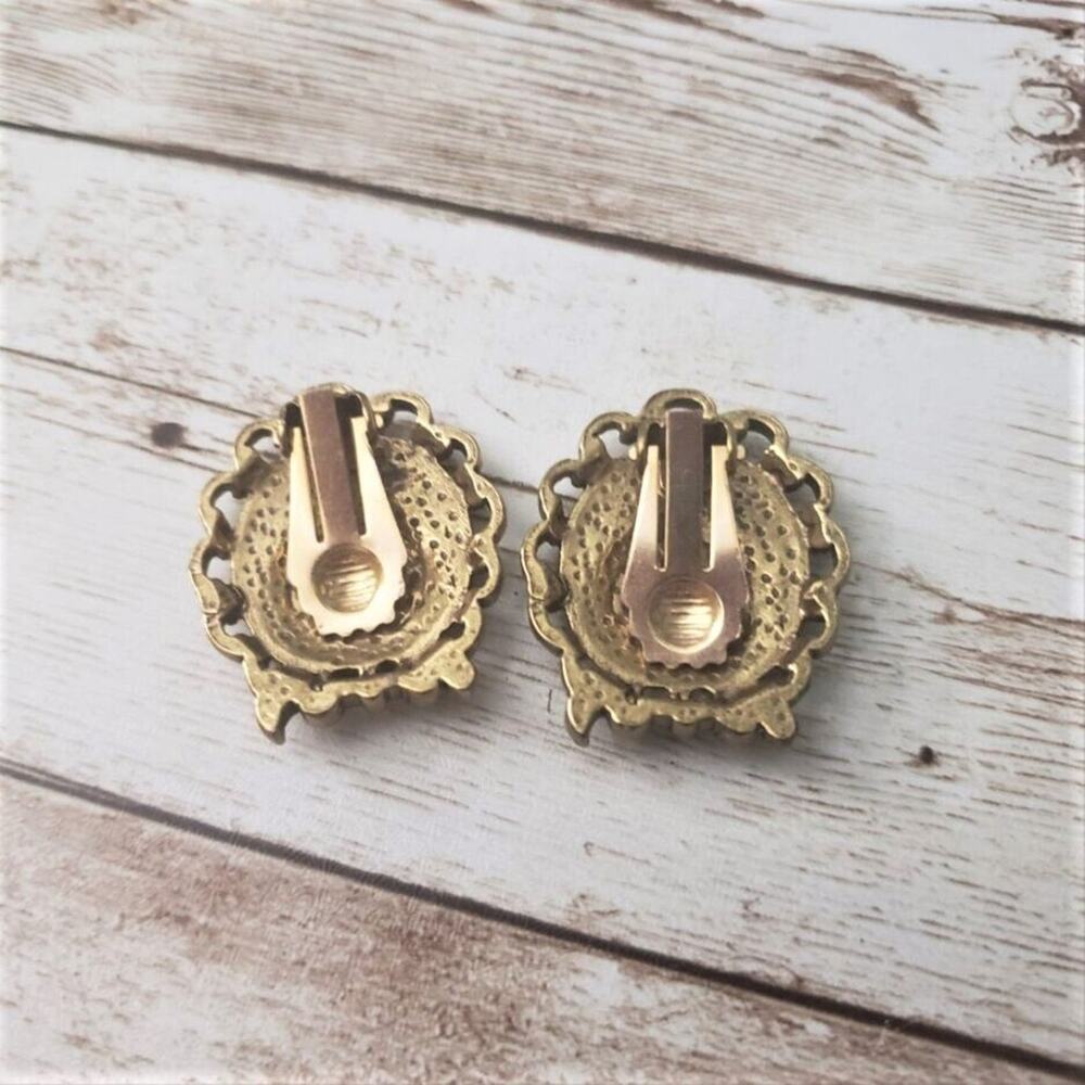 Vintage Clip On Earrings Very Unusual & Ornate Statement Earrings - Picture 3 of 4